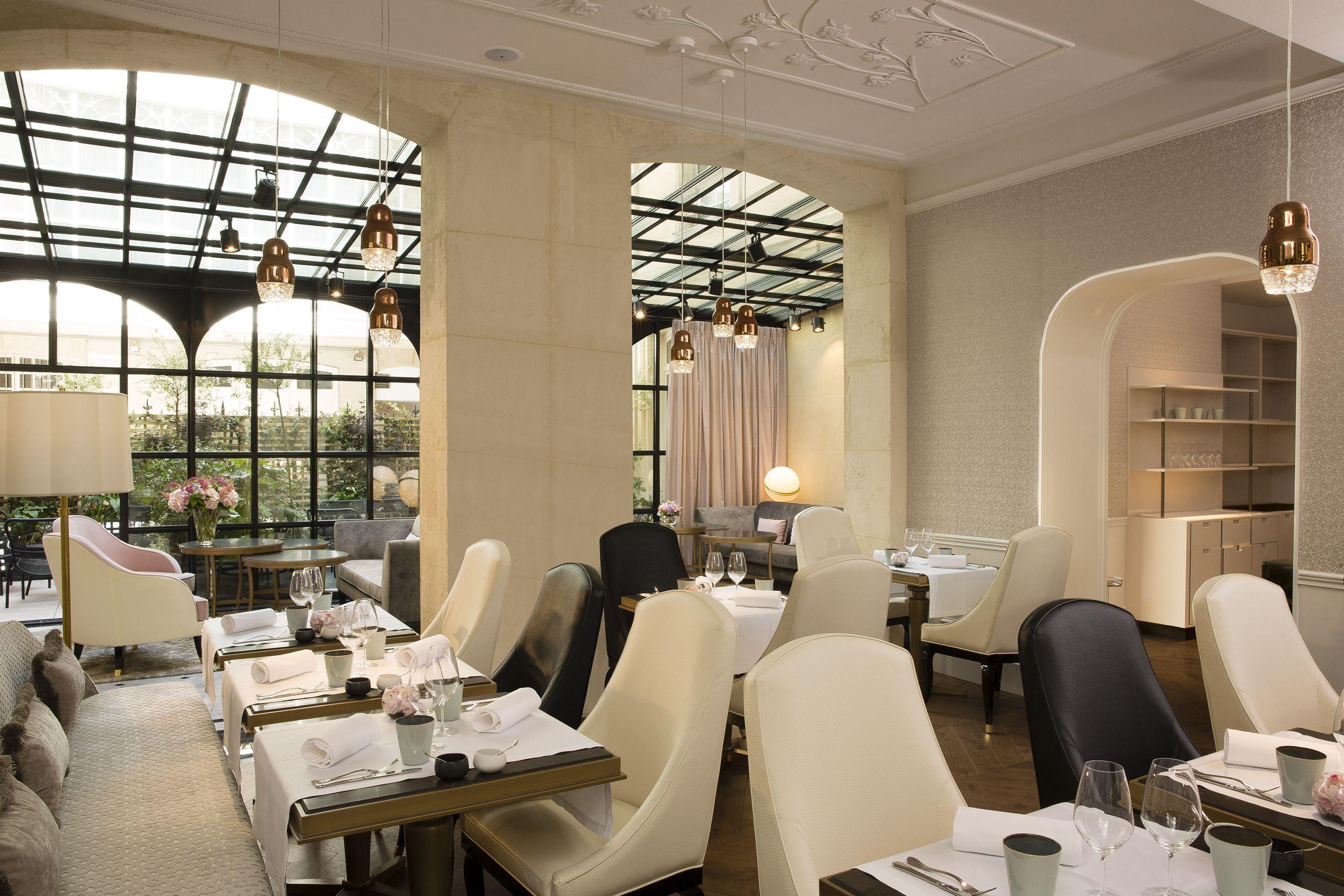 Hotel Le Narcisse Blanc Paris