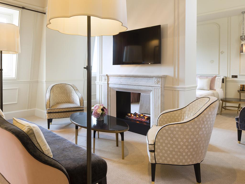 Le Narcisse Blanc Paris