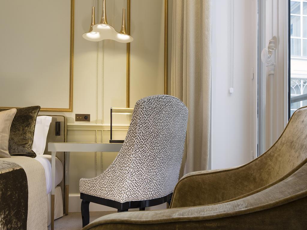 Le Narcisse Blanc Parigi