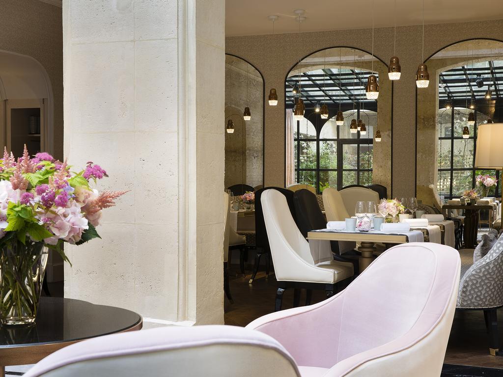 Hotel Le Narcisse Blanc Paris